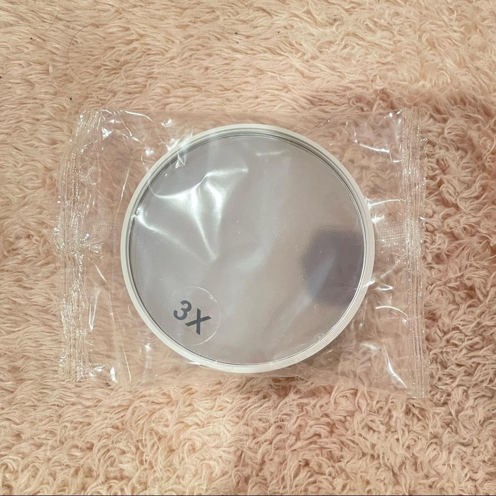 Impressions Hello Kitty Tri-Tone Makeup Mirror - Picture 6 of 8